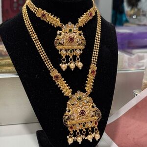 Elegant Gold and Red Necklace Set
